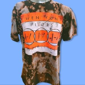 2/$20 SALE Twenty One Pilots Band Tee